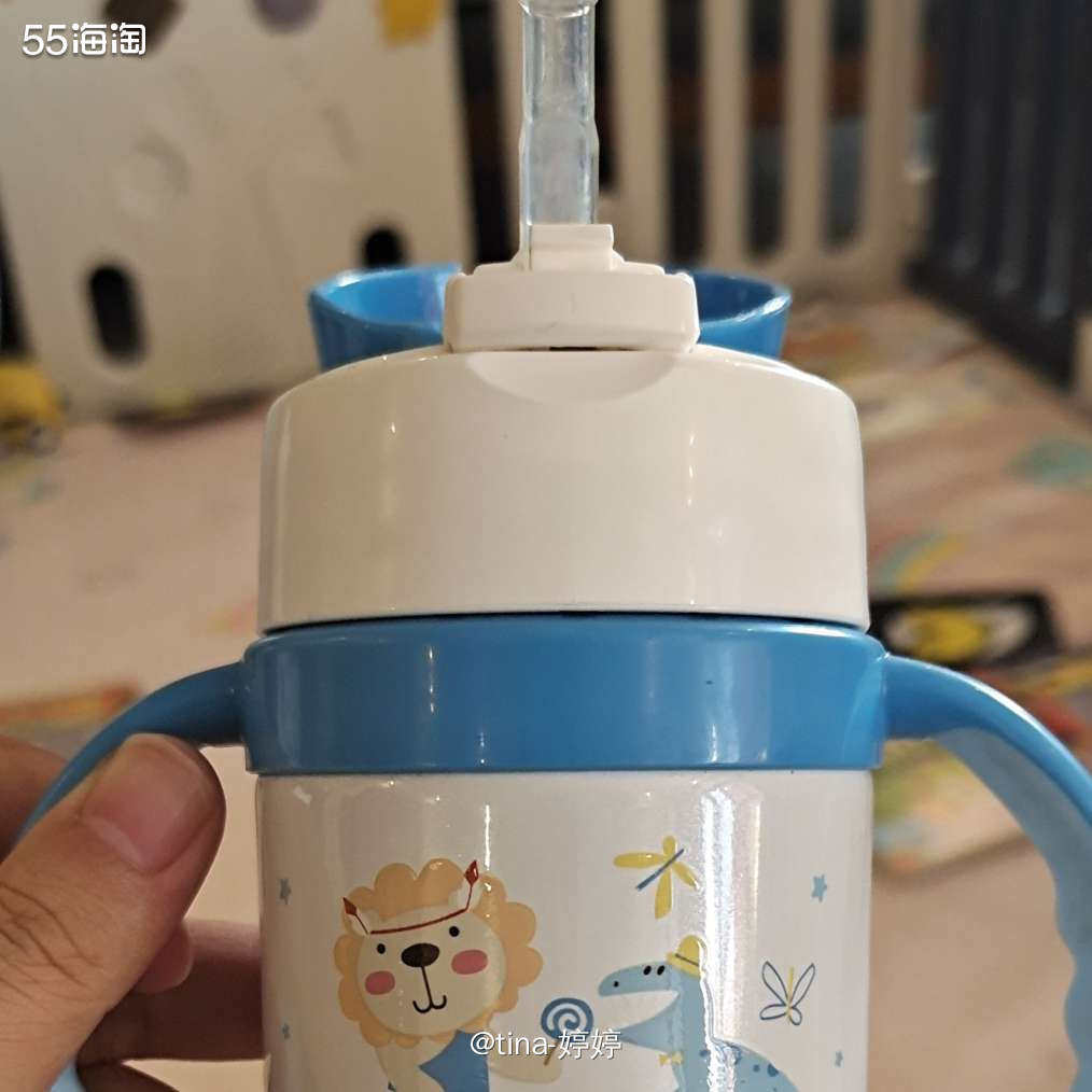 这个杯子真的实力，感觉宝宝连喝水都爱喝了！秋冬天的时候多喝水