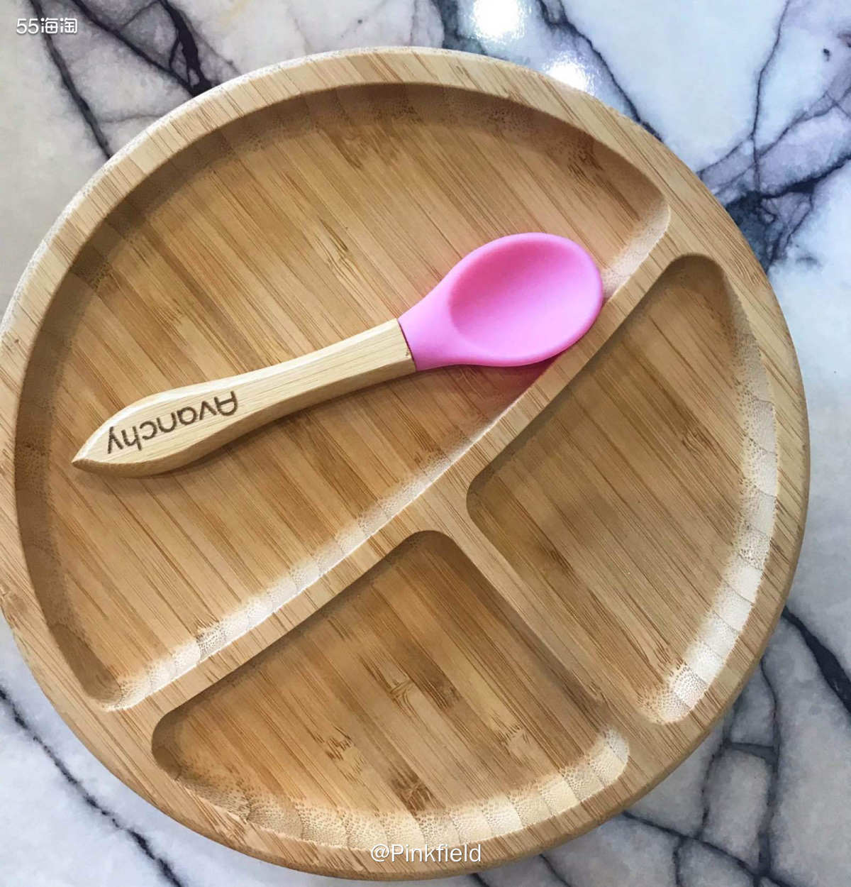 🔸在选宝宝餐具这件事上，、颜值、实用是妈妈们的重点考量对象