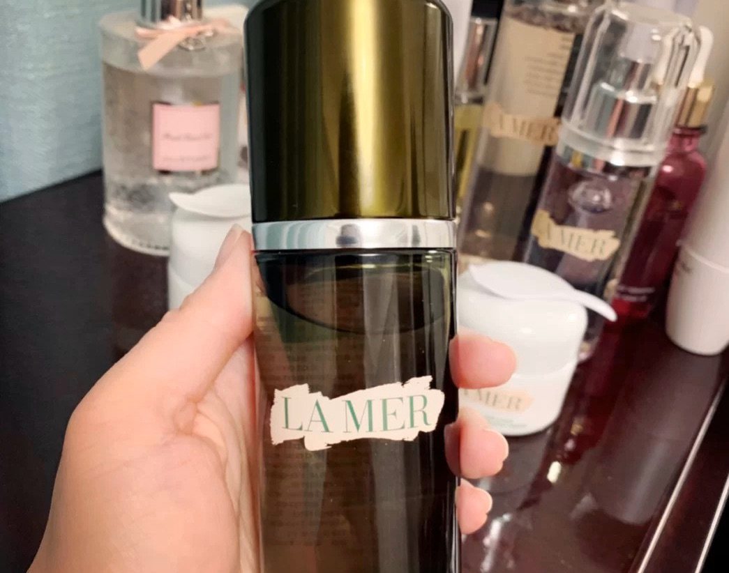 我买的另一个海蓝之谜系列产品就是精粹水，150ml。这个也是