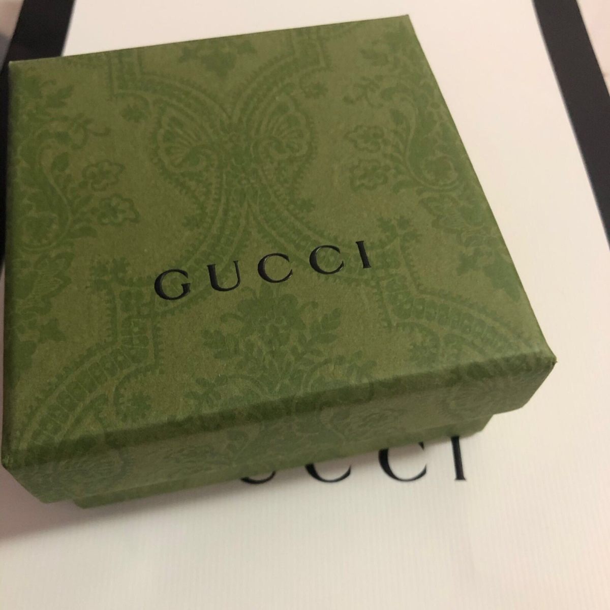 #献给Gucci 戒# \这款戒指，刚开始的时候其实我没看上