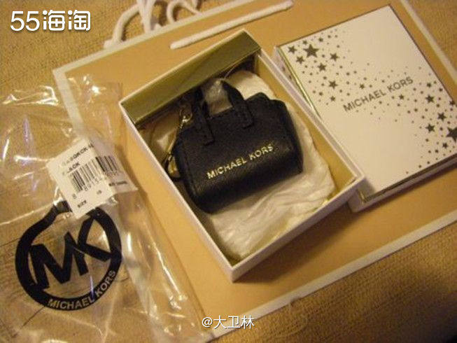 MICHAEL KORS它家的包包这几年很多，大家也买的很多