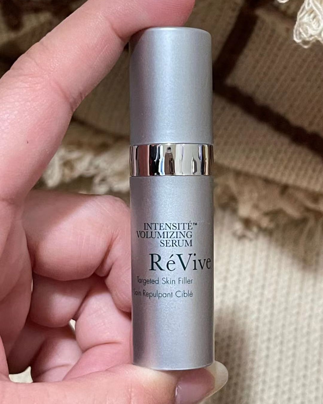 这瓶是小样测试，每个人随着年龄的增长，尤其是过了25岁之后，