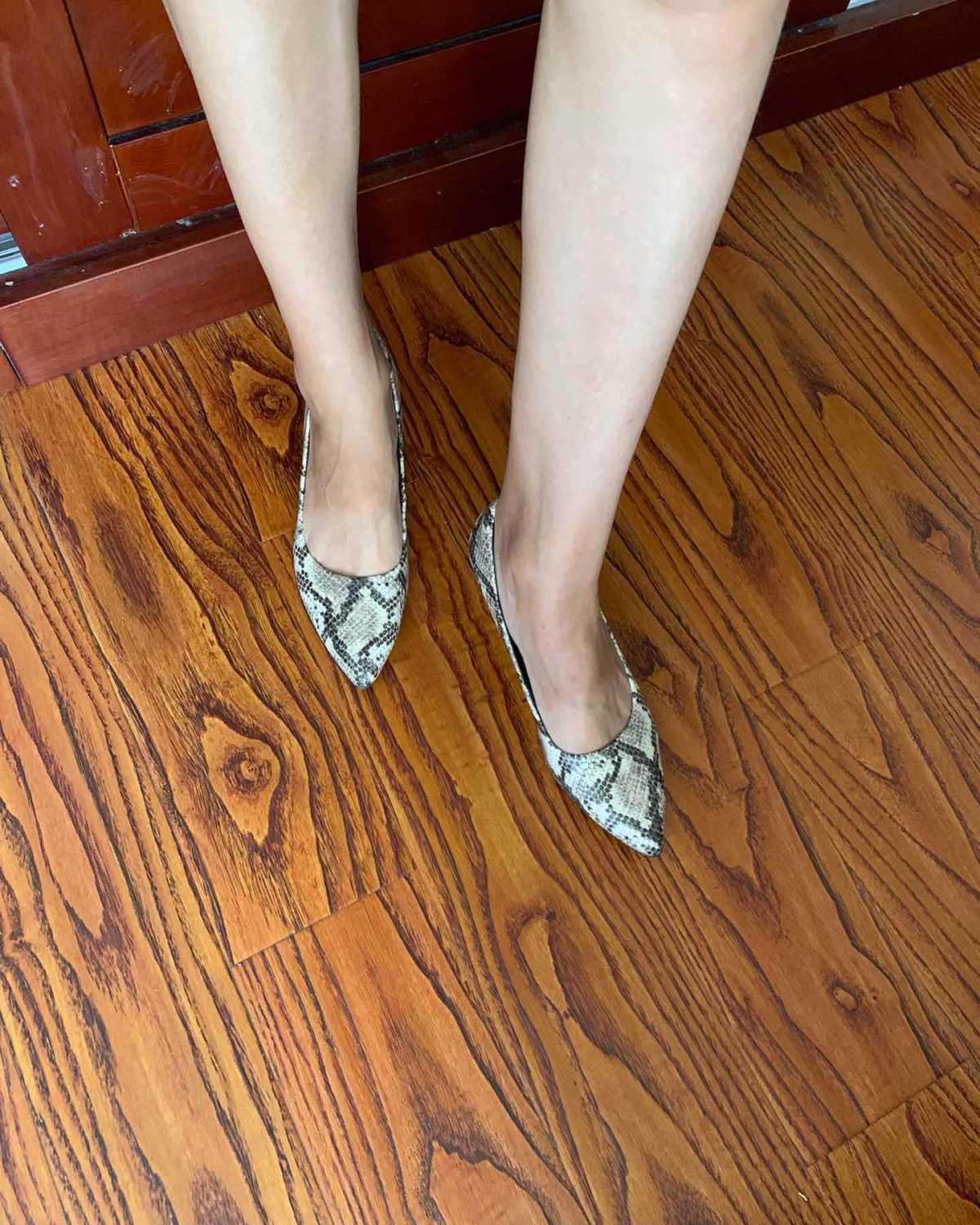 Clarks的高跟鞋真的超级超级超级好穿，非常舒服，平时穿着