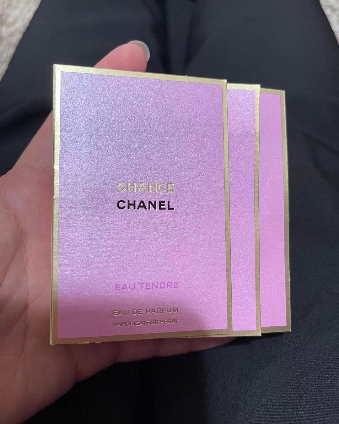 CHANEL香奈儿邂逅系列中最爱的一款粉色柔情香水。   邂