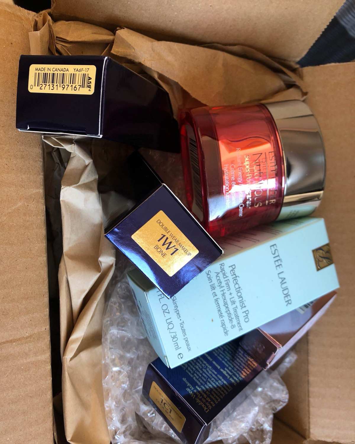 歪果仁说不定什么时候给你挖个坑，Dw也是蛮火爆的一款粉底液了