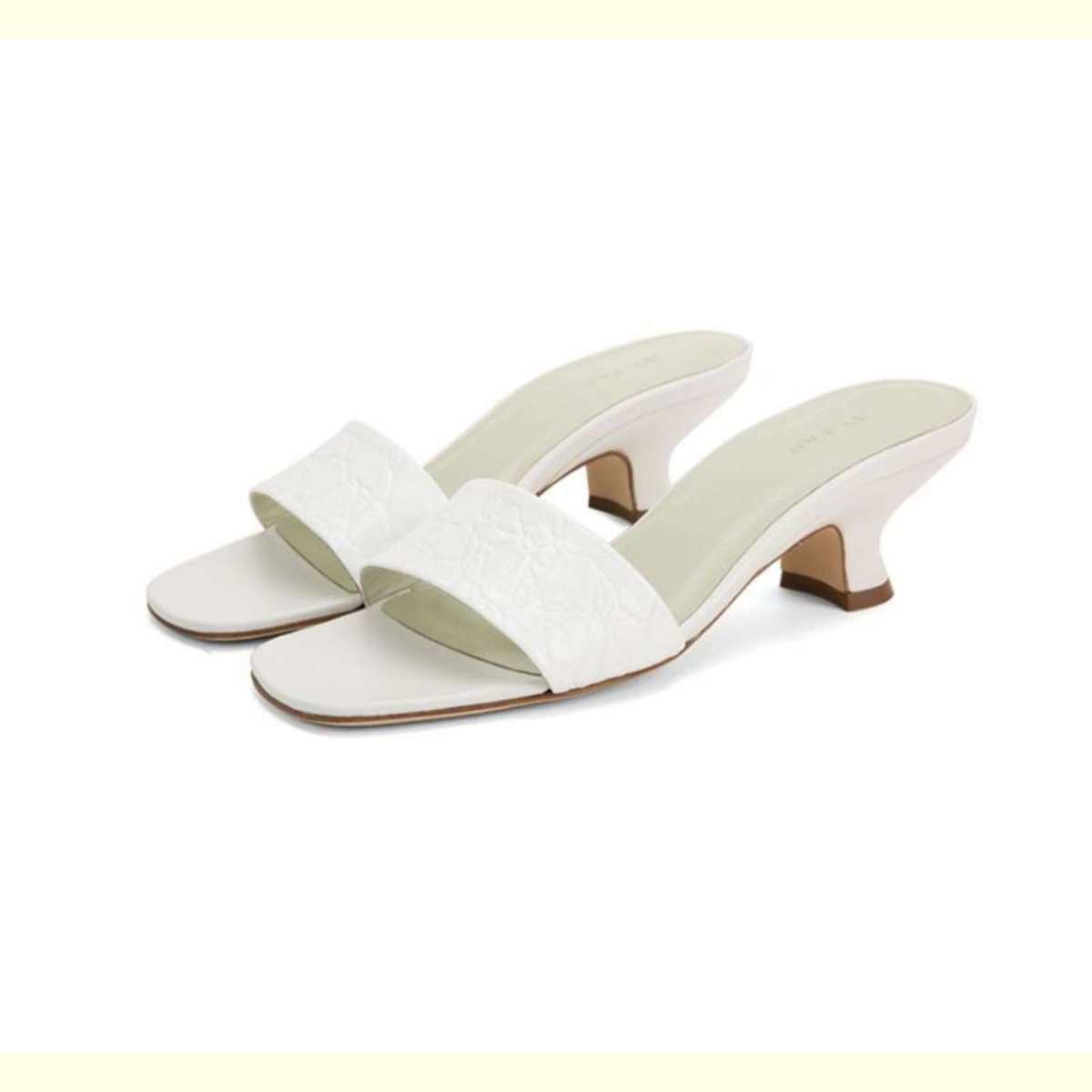 ✅byfar是来自保加利亚品牌，是比较小众的一个品牌。byf