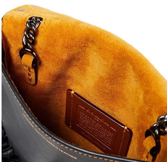 👉🏻 coach装饰性流苏包，像是波西米亚狂想曲  🟤