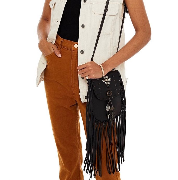 👉🏻 coach装饰性流苏包，像是波西米亚狂想曲  🟤