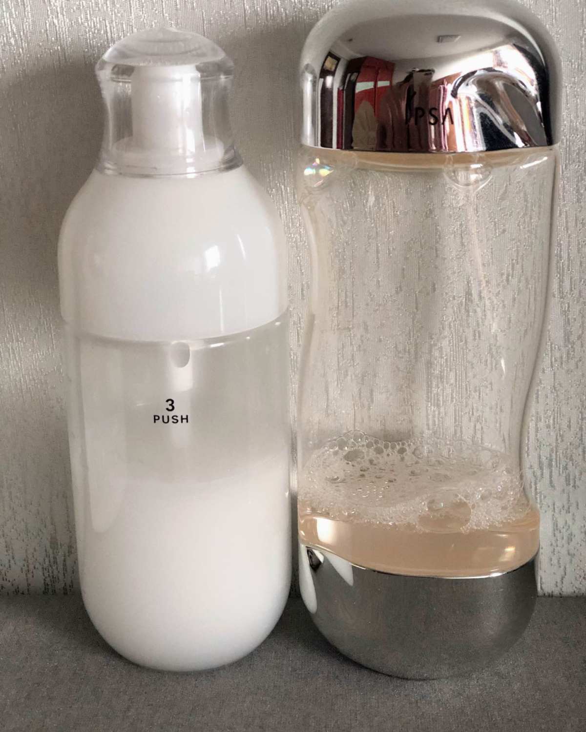 IPSA流金水+自律乳 本人混油+痘肌 当初看到流金水可以调