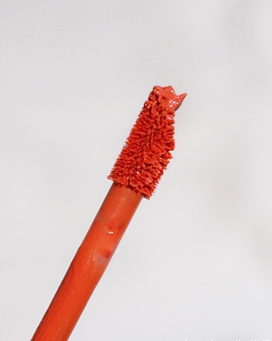 奥普慕斯唇釉CR04 大概是因为参加了小姨的婚礼，我最近的妆