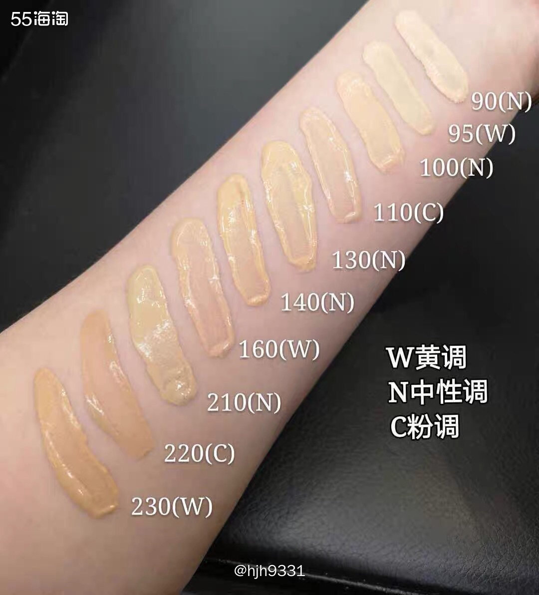 ✨兰蔻这款持妆清透粉底液我是盲选的。当时想梅西兰蔻圣诞大礼包