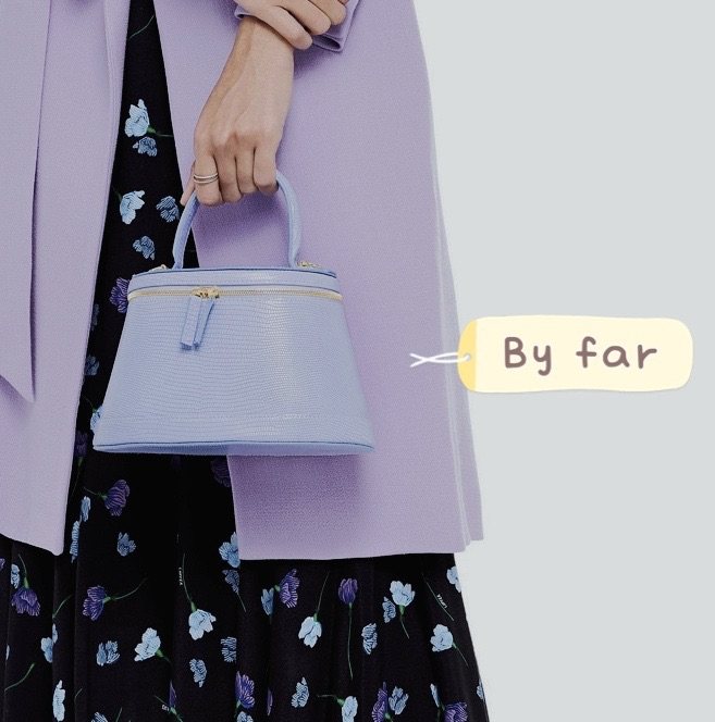 👉🏻 By far异形手提包，梦幻蓝色值得拥有。  💠