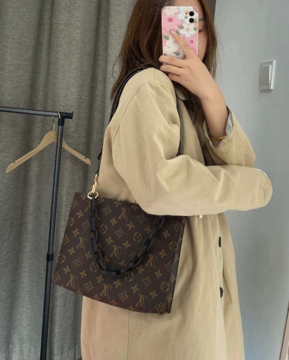 LV在途～  LV老花洗漱包26cm 官网已经下架 绝版款 