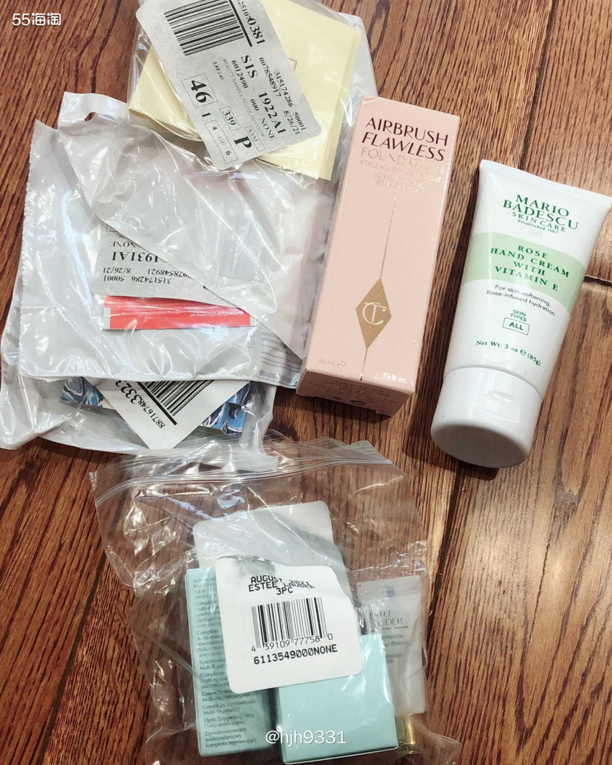 ✨这是Nordstrom的一箱物品，里面还有好多试用装片片，