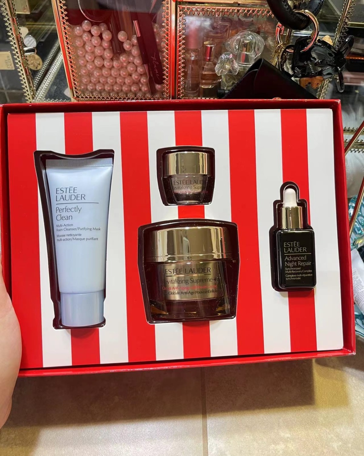 雅诗兰黛智妍套装:智妍面霜50ml，小棕瓶第七代15ml，智
