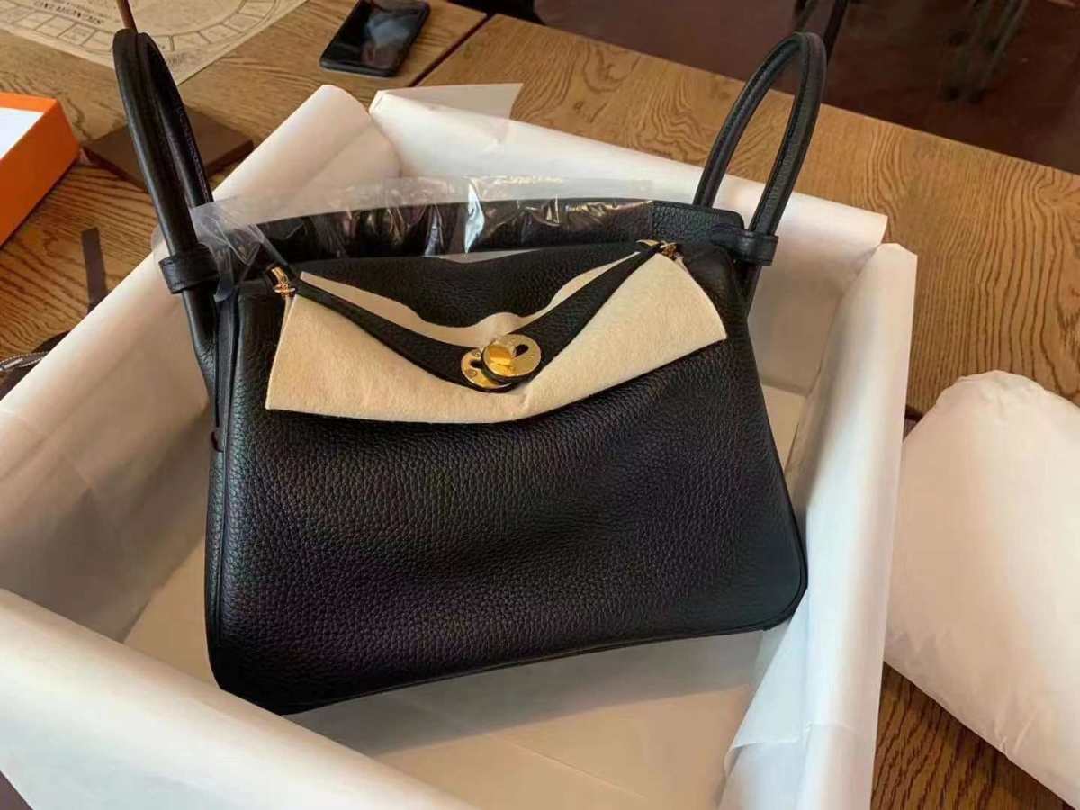 在途现货 Hermes Lindy 26，黑金小**  好价