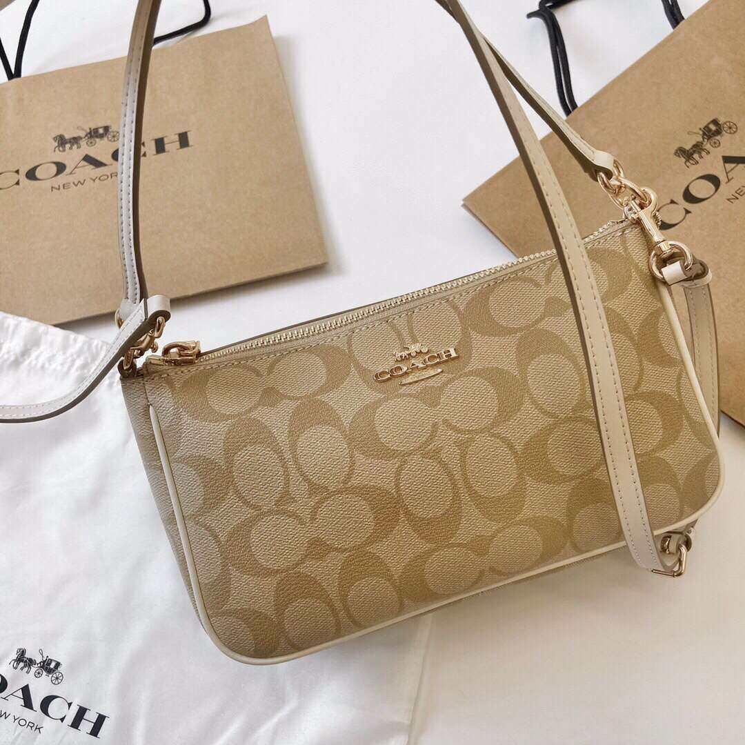 ✨Coach蔻驰，拥有历久弥新之口碑的美国著名品牌，美式时尚