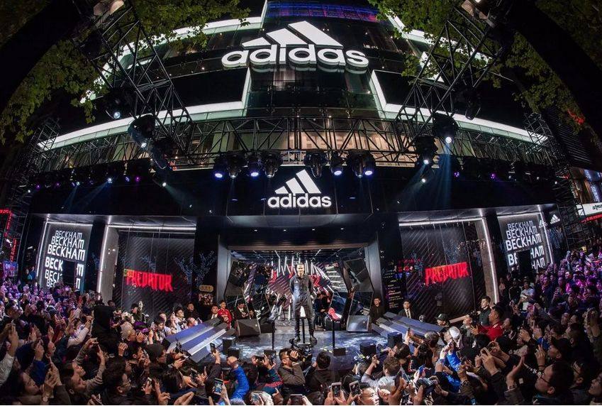 ✅北美11.11热度未散，adidas就马上推出了黑五好价提