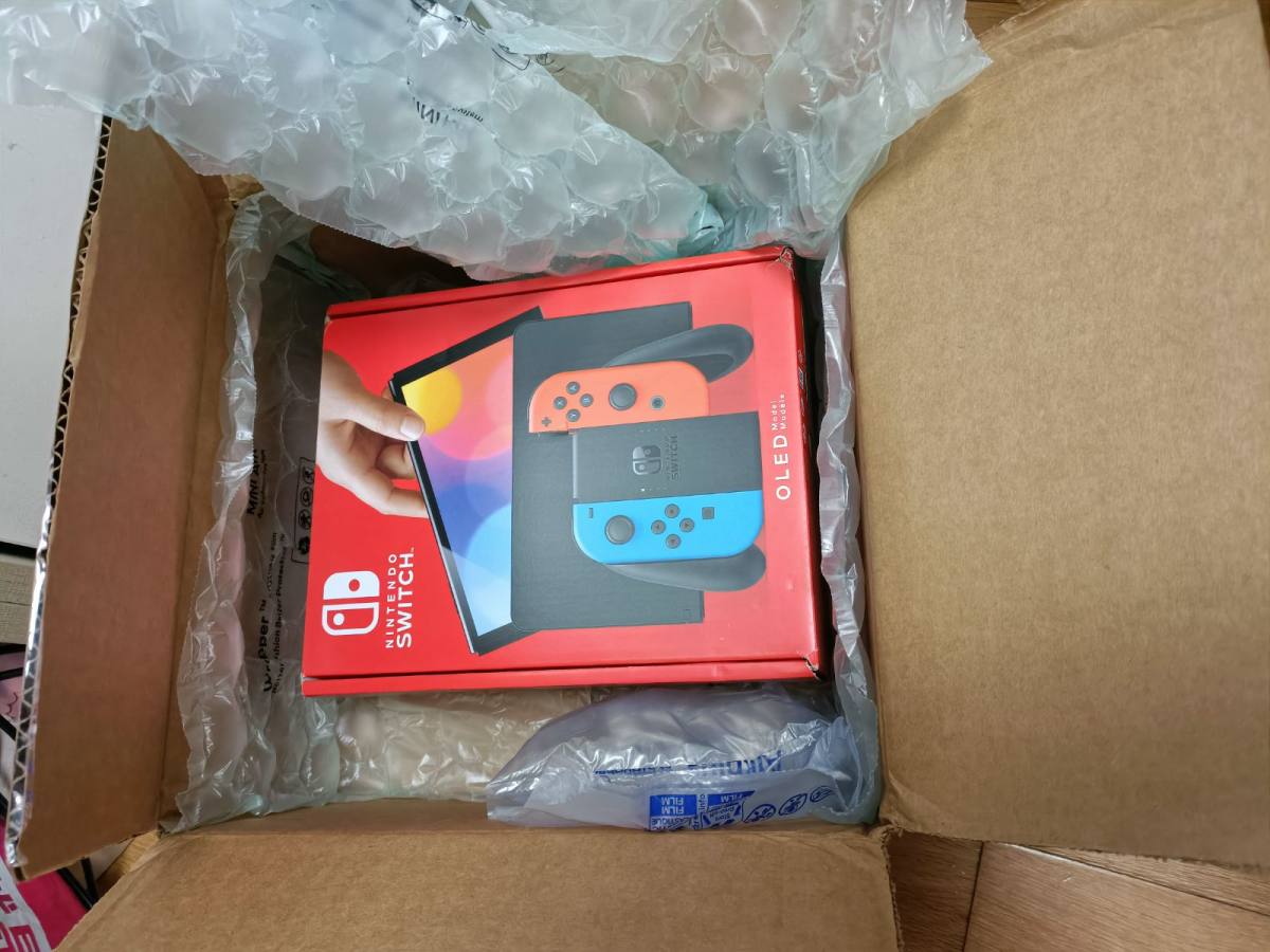 新出的switch oled版本在法国亚马逊经常有320欧的