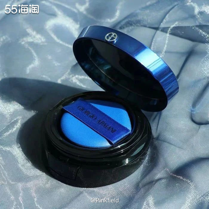 🔵阿玛尼除了粉底液广受好评，气垫也是火的不行，世面上最常见