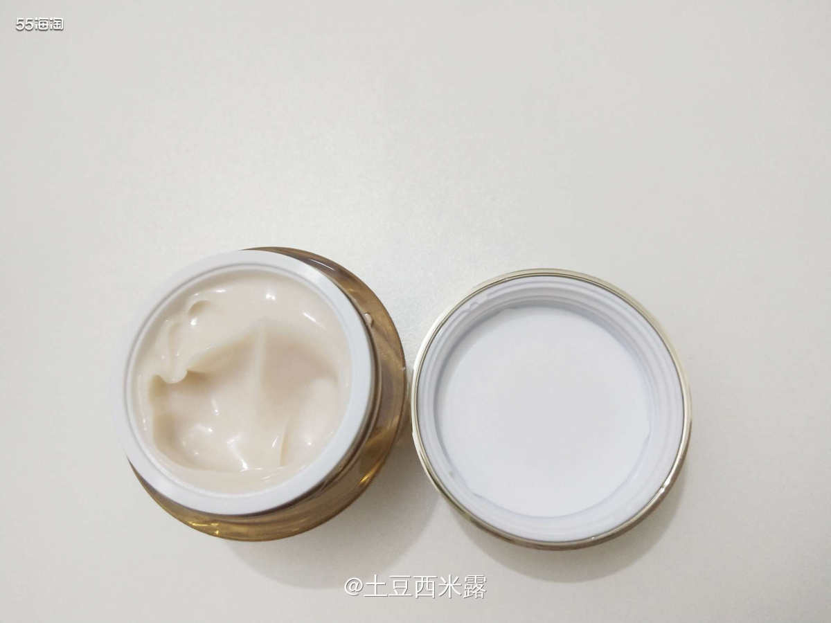 🌻我海淘一般买的是雅诗兰黛的产品，智妍面霜是会一直回购的，