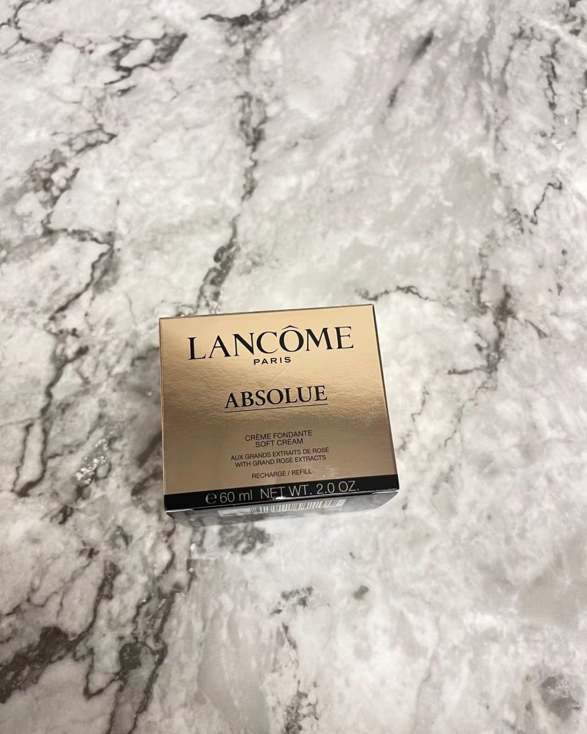 这款兰蔻菁纯面霜，一年四季可用的👍  使用感受:刚打开闻着