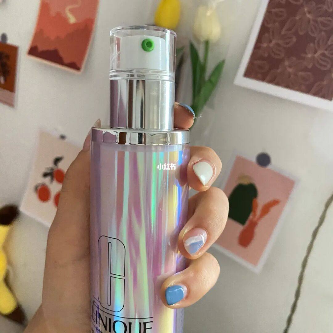 本人用的是悦薇水乳，和雅诗兰黛小棕瓶精华和眼霜，还有雅诗兰黛