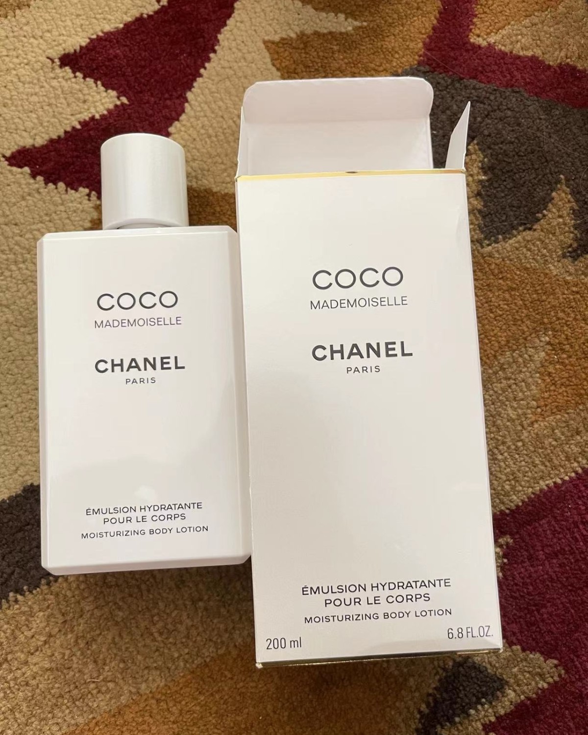 梅西开箱Chanel 身体乳和护手霜  先说说香奈儿的身体乳