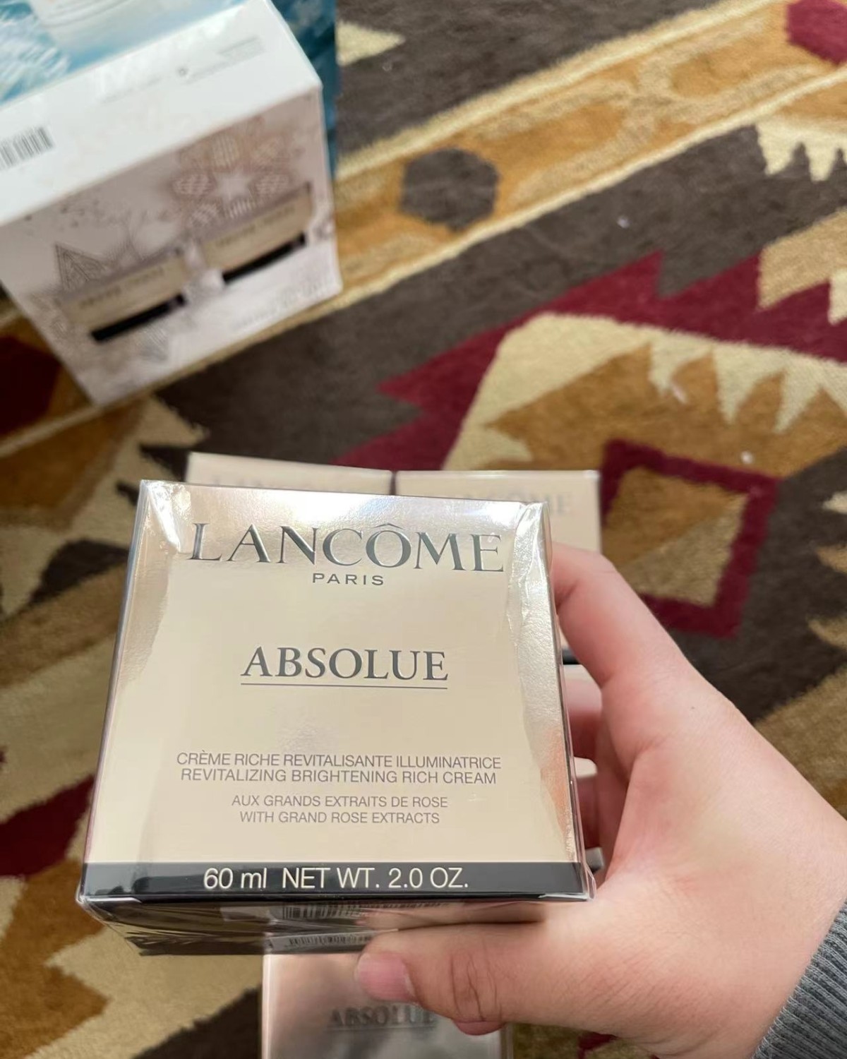 真希望姐妹们早点入这款兰蔻菁纯面霜，皮肤老化的问题都能解决�