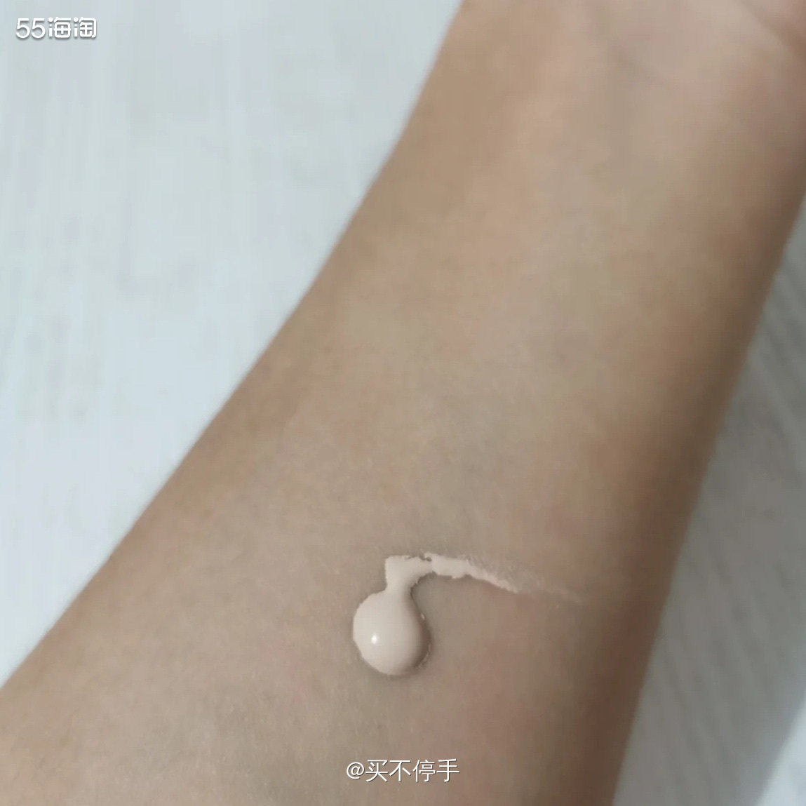 💕MAC家我是在美国官网买的，跟亚洲版的定制不太相同，这款