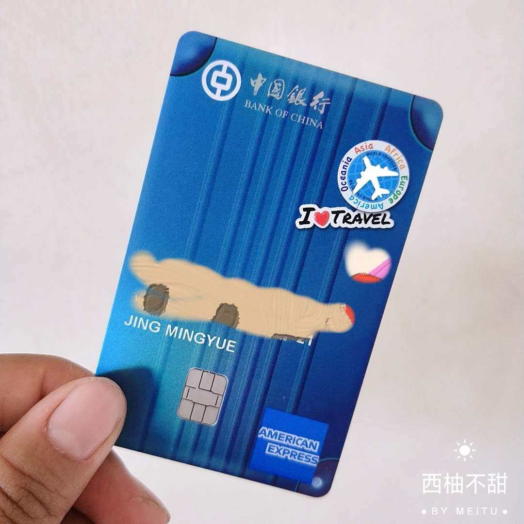 ⭕NARS的哑光唇釉真的是太绝了，这个系列的唇釉质感都很轻薄