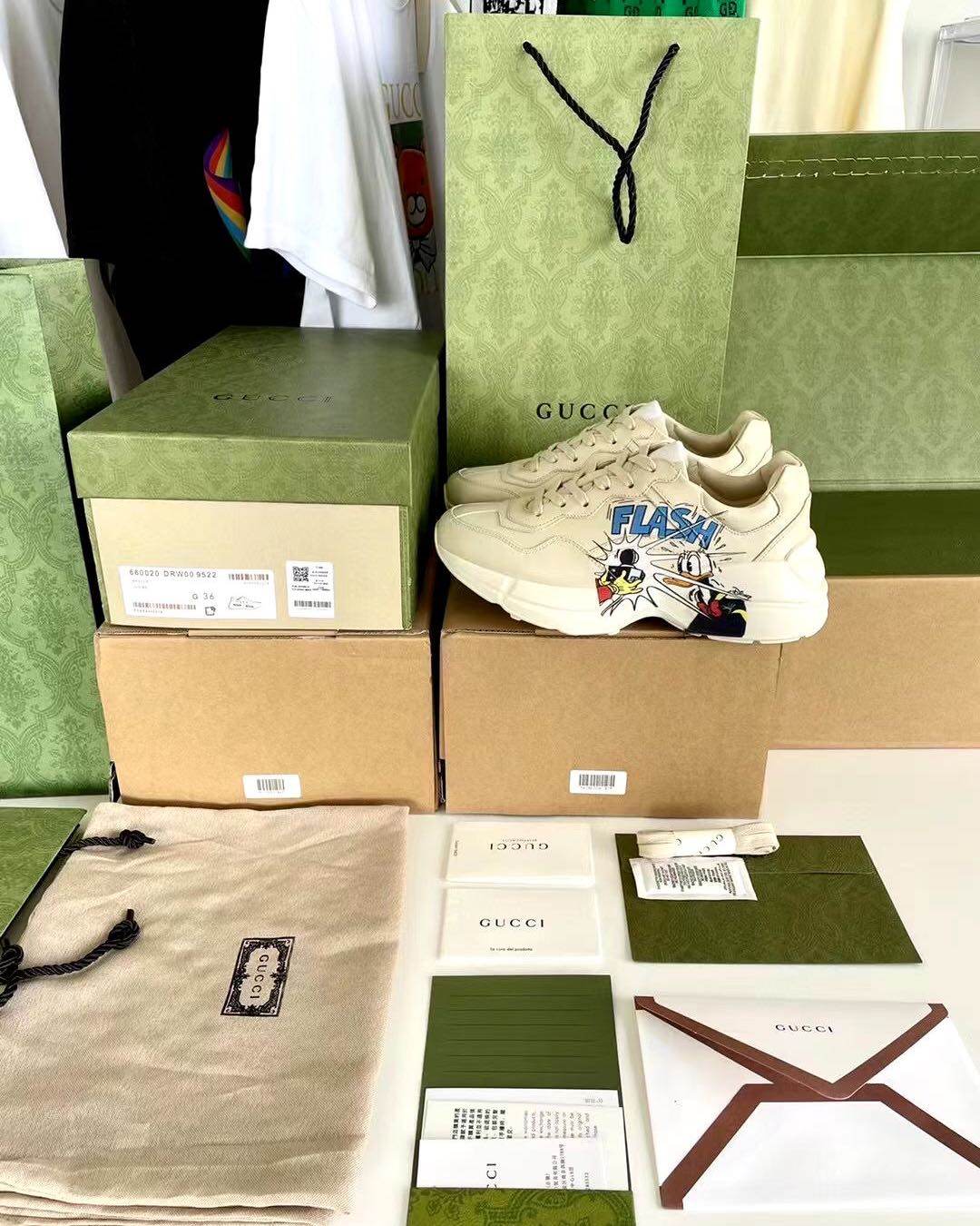 这个Gucci老爹鞋我自己入手了草莓款的，是真的贼好看，其他