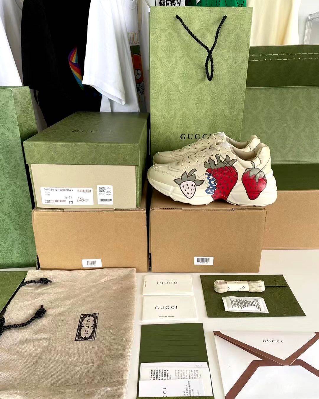 这个Gucci老爹鞋我自己入手了草莓款的，是真的贼好看，其他