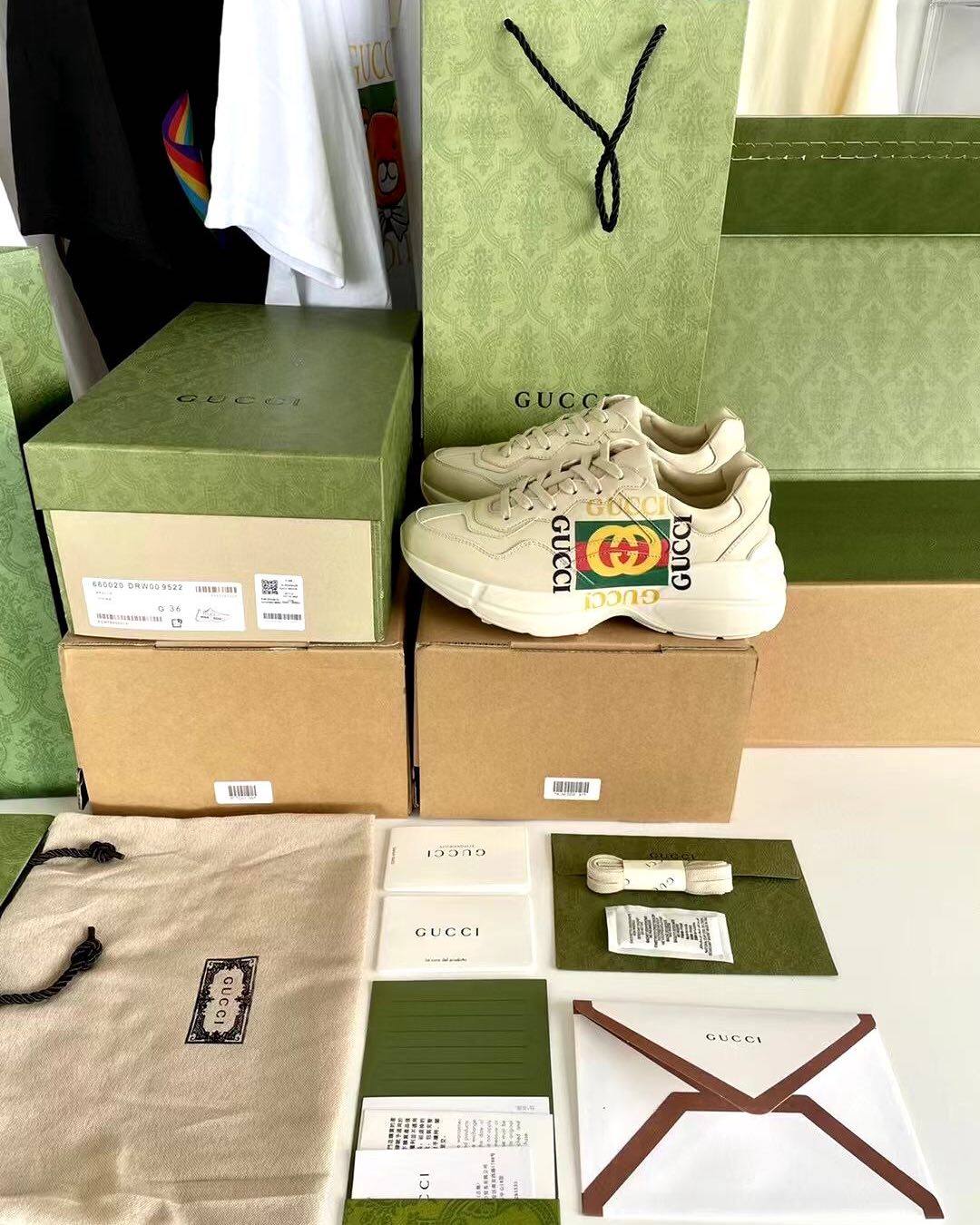 这个Gucci老爹鞋我自己入手了草莓款的，是真的贼好看，其他