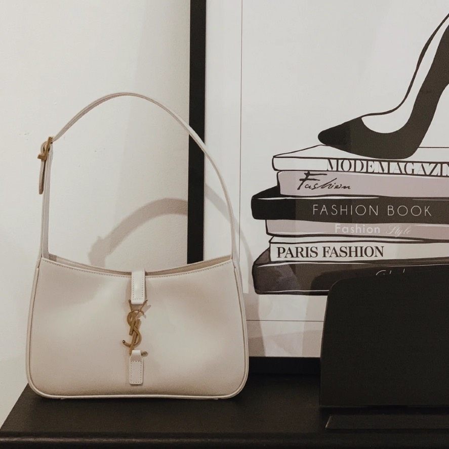 💌💌💌预购网站：Farfetch 发发奇网站  💌�