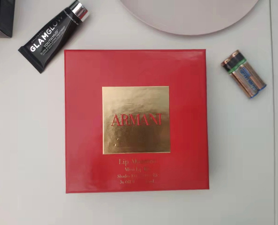 🎈礼盒：阿玛尼唇釉中样套盒  🎈购入渠道：美国丝芙兰  