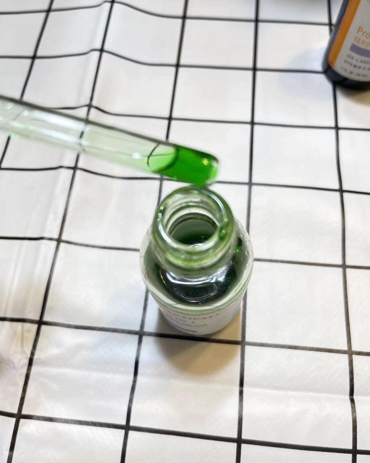 买这款修丽可色修精华，我也在猜疑去痘印有没有用,用了一段时间