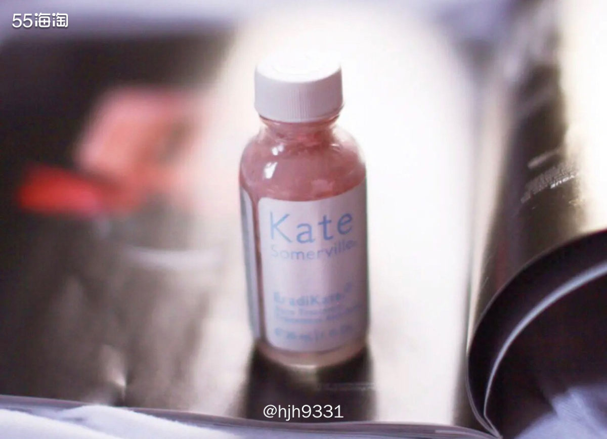 ✨Kate的祛痘小粉水是它家的明星产品，主要成分是水杨酸，活