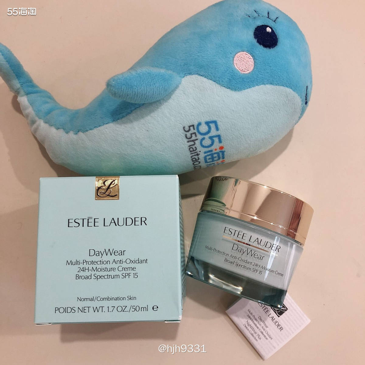 ✨雅诗兰黛Day wear抗氧化日霜，由于它有一股淡淡的黄瓜