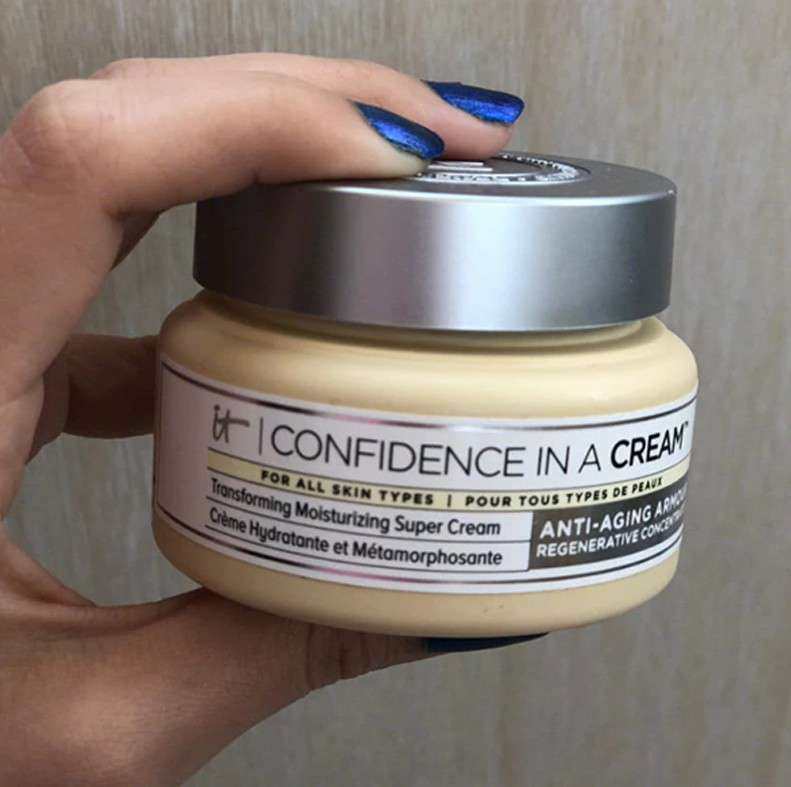 It cosmetics cc霜是我强烈的品牌，它家cc霜遮