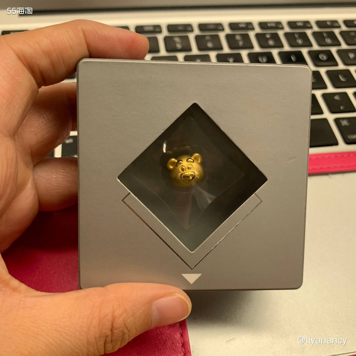 ✨这个是周大福家的转运珠，算是周大福和迪士尼的联名款，憨憨的