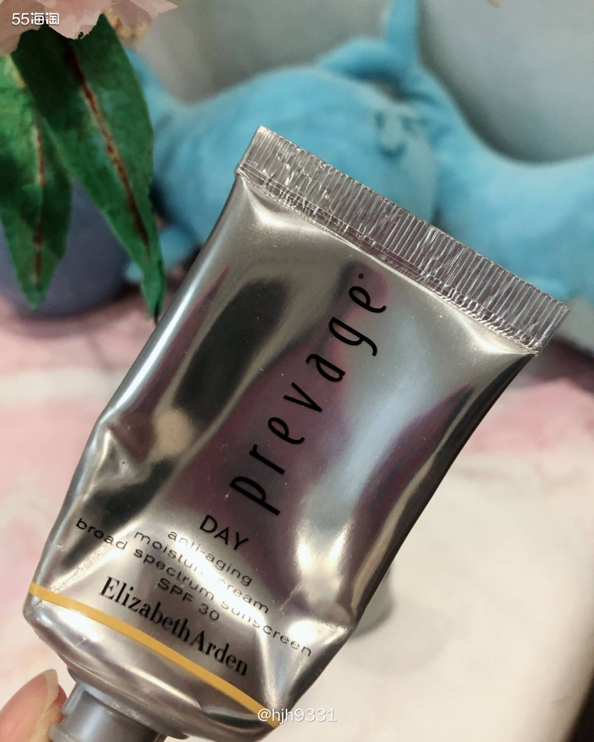 ✨伊丽莎白雅顿的橘灿系列产品基本都不错，特别是精华，绝对是它