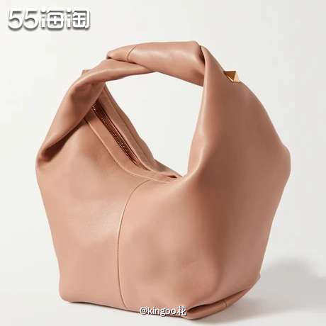 🔴华伦天奴 “Roman Stud” 手拎包，包身松软弧度