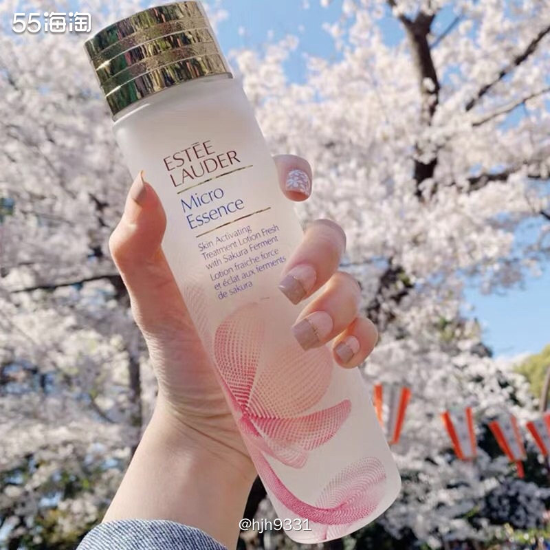 ✨雅诗兰黛樱花微精华露 被称为雅诗兰黛家的神仙水！这款樱花水