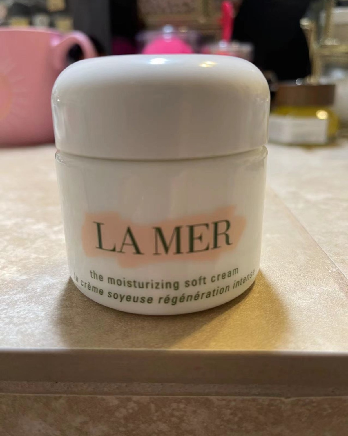 面霜感觉是每个人必备的护肤品了, LA MER 的面霜系列一