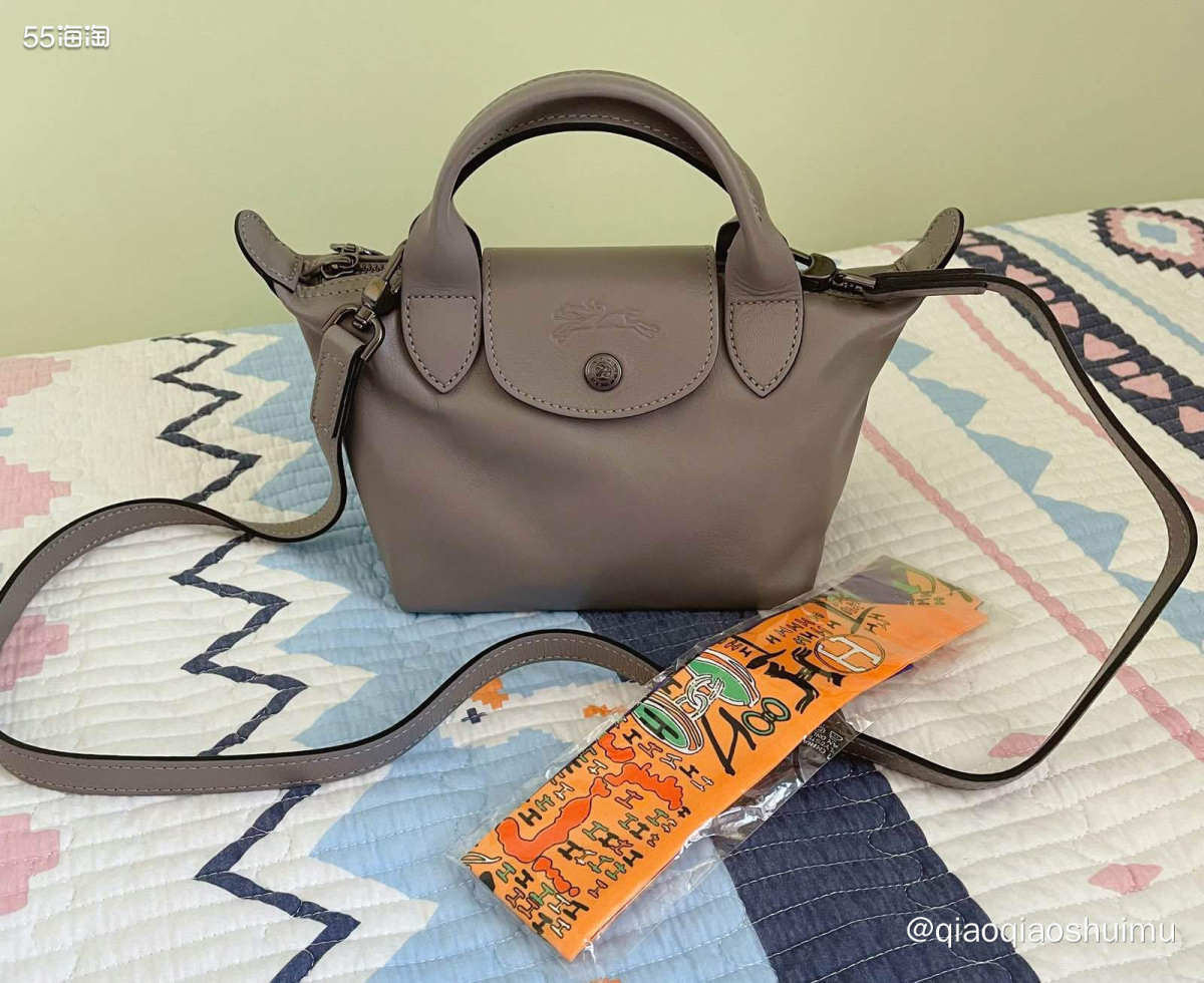 之前晒过蜜糖色，这次晒晒鸠灰～ 据说我买的这两个颜色都没货了