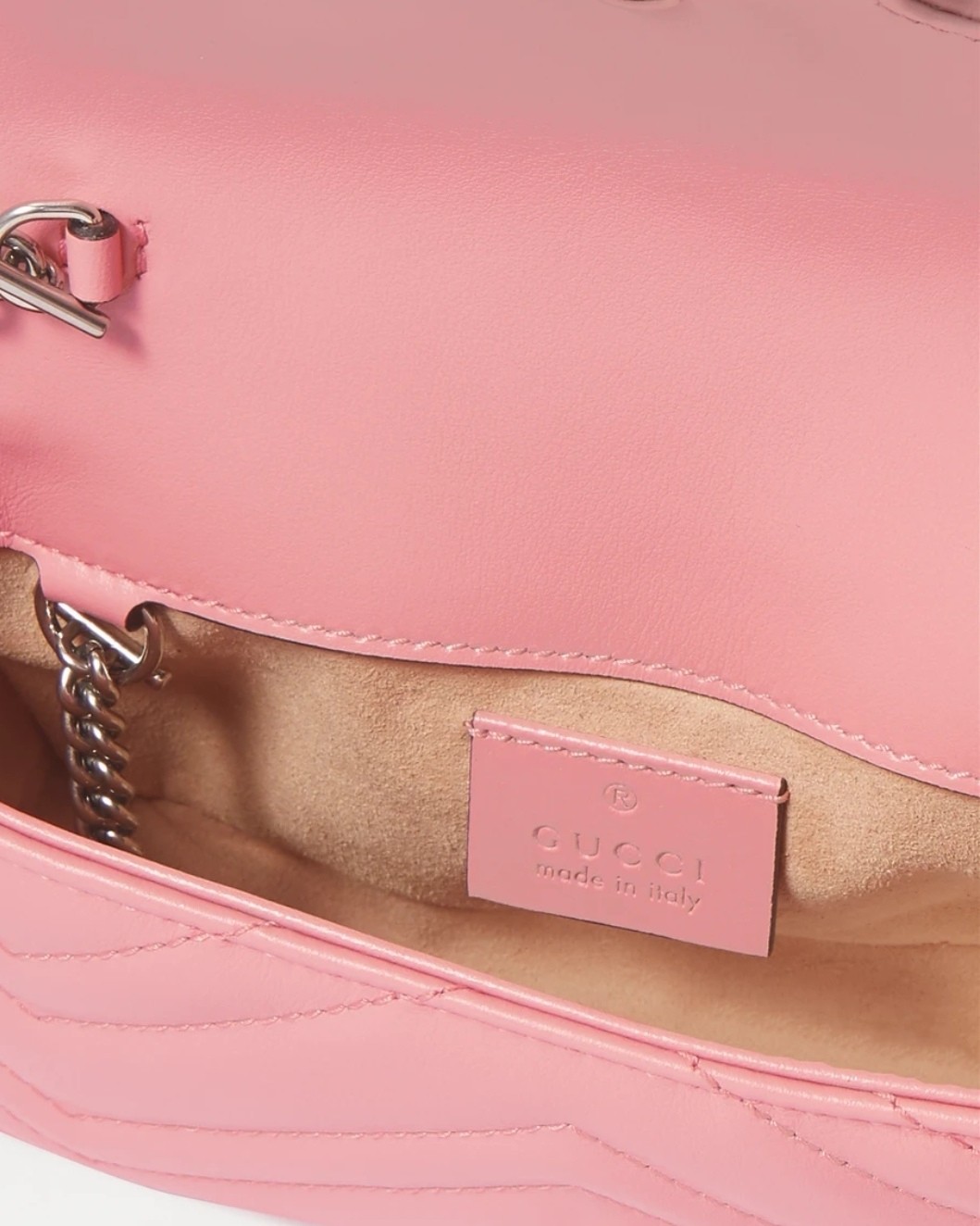 ✅近年来小包当道，所以更多的人都偏向于小包，这款古驰Marm