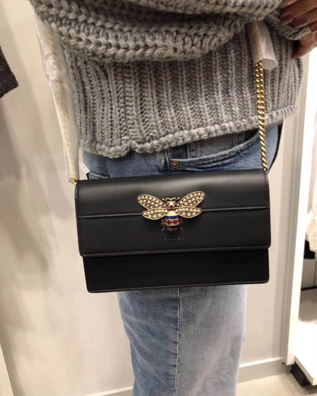 说说这款包吧！说实在的，确实是个名副其实的小包，迫不期待的跟