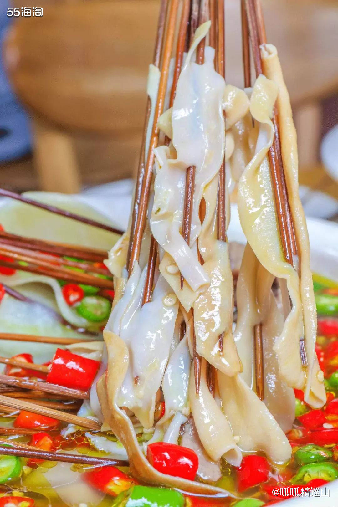 看过《舌尖上的中国》系列节目的朋友，想必都不会陌生一句话，“