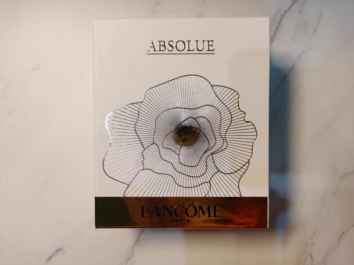 ✅兰蔻菁纯面霜属于抗衰老系列的面霜，走的就是适合轻熟龄肌肤的